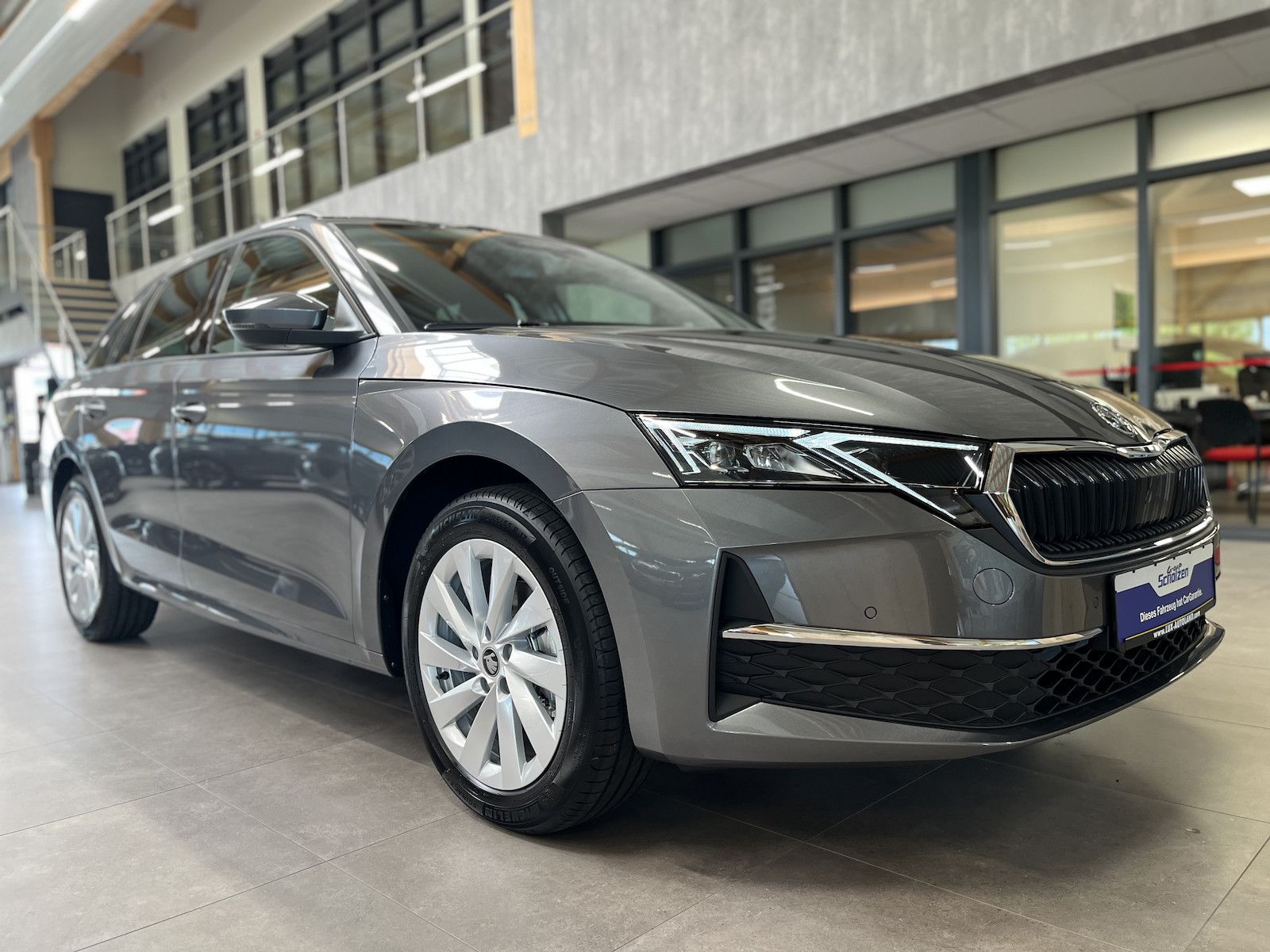 Skoda Octavia Combi 2,0 TDI Selection*AHK*Matrix*ACC imagem 3