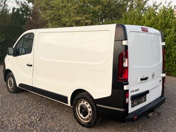 Opel Vivaro - 2