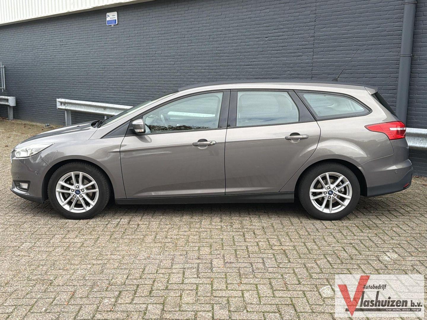Ford Focus 2014 — photo 7