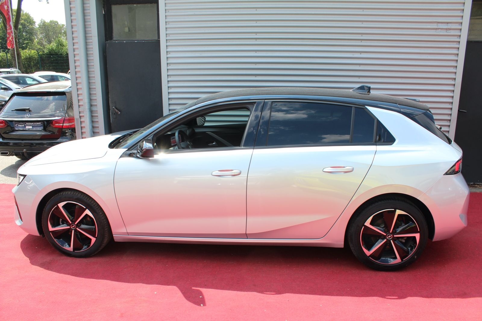 Opel ASTRA L 1.2 130 GS KLIMA NAVI KAMERA SITZHEIZUNG imagem 2