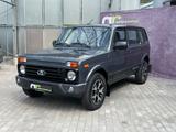 Lada Niva 1.7 Legend Urban 4x4 5-türig Klima Sitzh - Lada Niva: 1.7