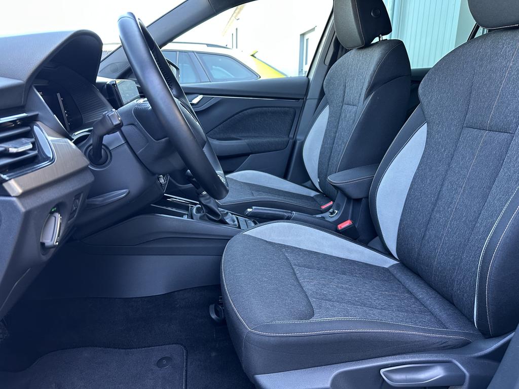 Skoda Scala 2023 г. Серый, пробег 52750 км
