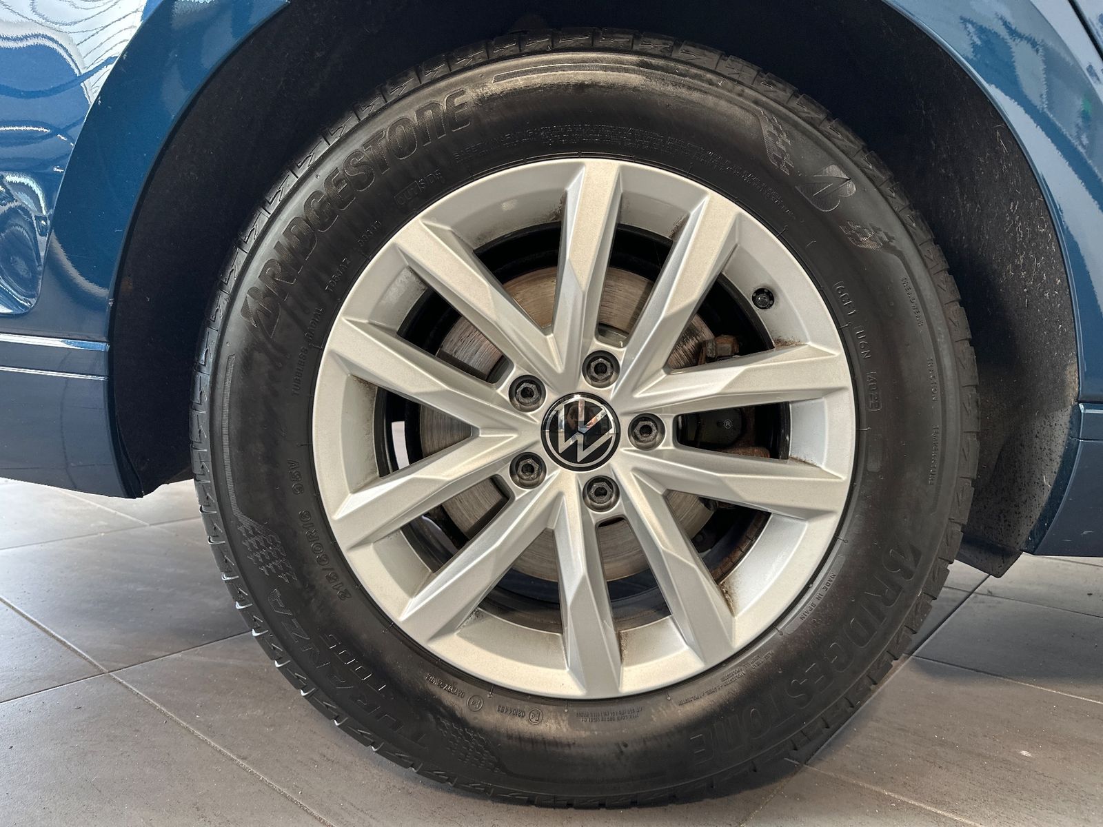 Fahrzeugabbildung Volkswagen Passat Variant 2.0 TDI DSG NAV+IQ-LIGHT+ACC