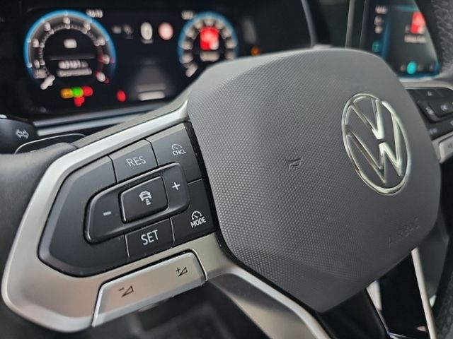 Fahrzeugabbildung Volkswagen Caddy Style 1.5 TSI DSG LED PANO STANDHZ LM17 AH