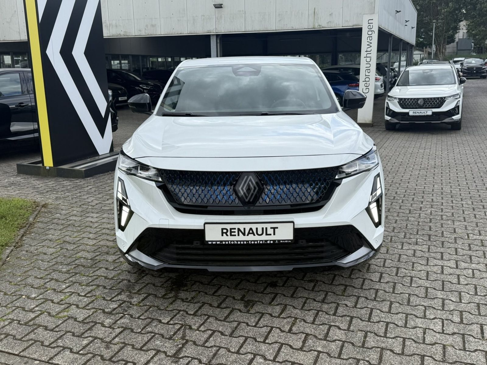 Renault Rafale - Bild 3