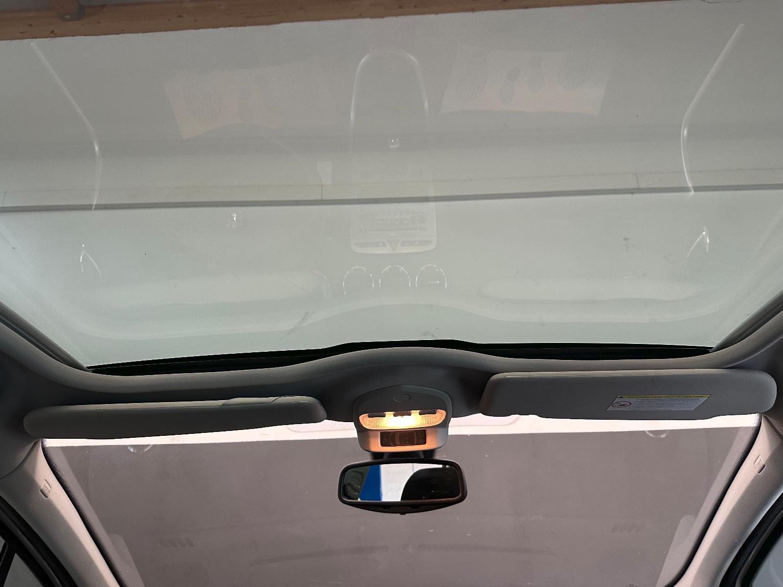 Peugeot 308 2009 — photo 18