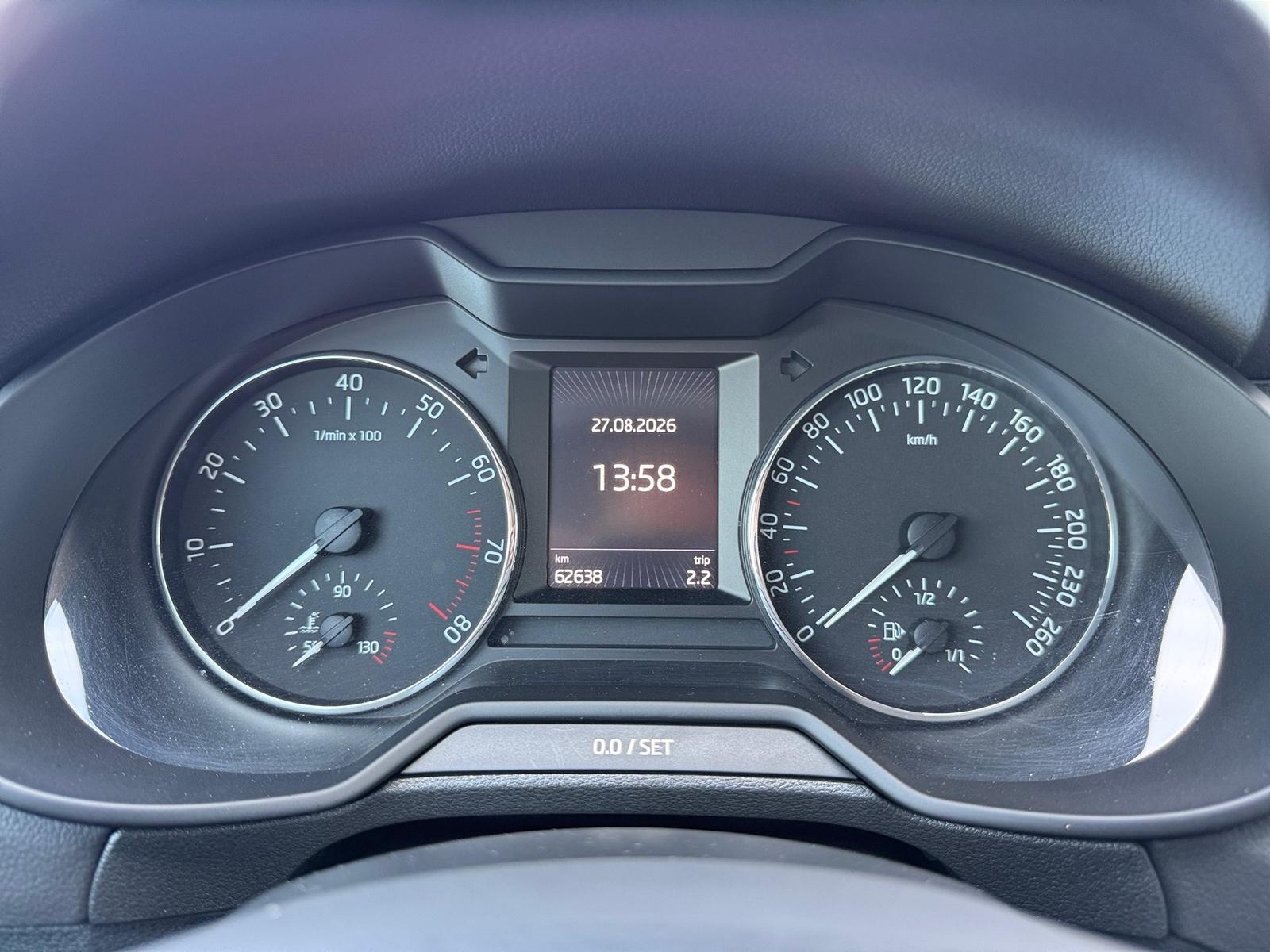 SKODA OCTAVIA COMBI 1.4 TSI 150ch BVA Sièges chauffants Radar de recul