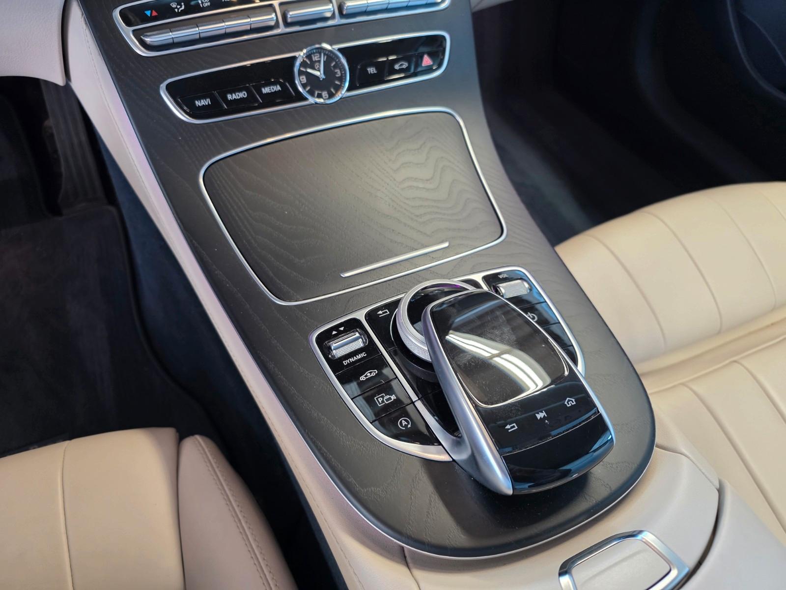 Mercedes-Benz E 300 Coupe+Avantgarde+Ambiete+LED+Kamera