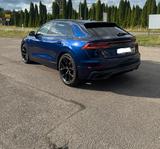 Audi Q8 50 TDI quattro S-Line - blaue Audi Q8