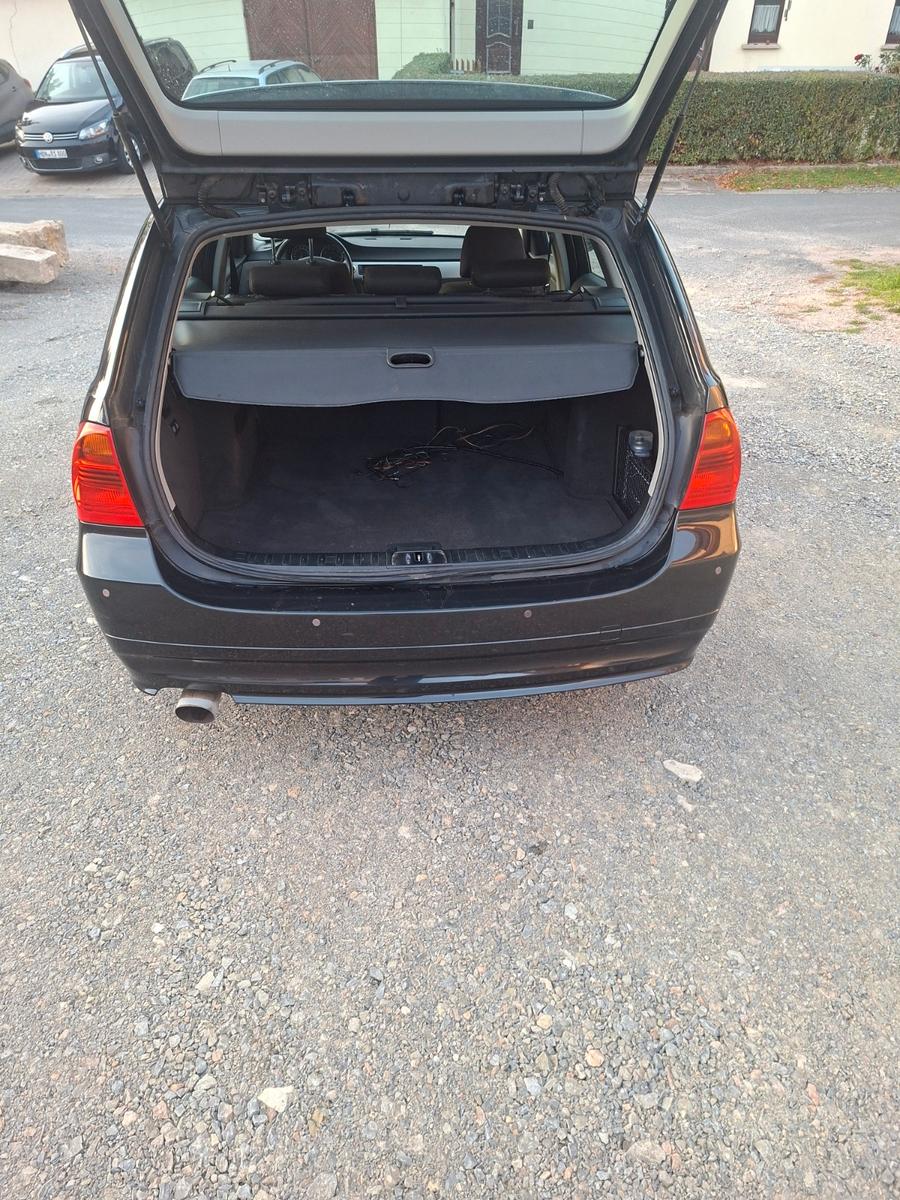 BMW 318 2006 — engine 1.995 cm³, 129 HP (95kW)