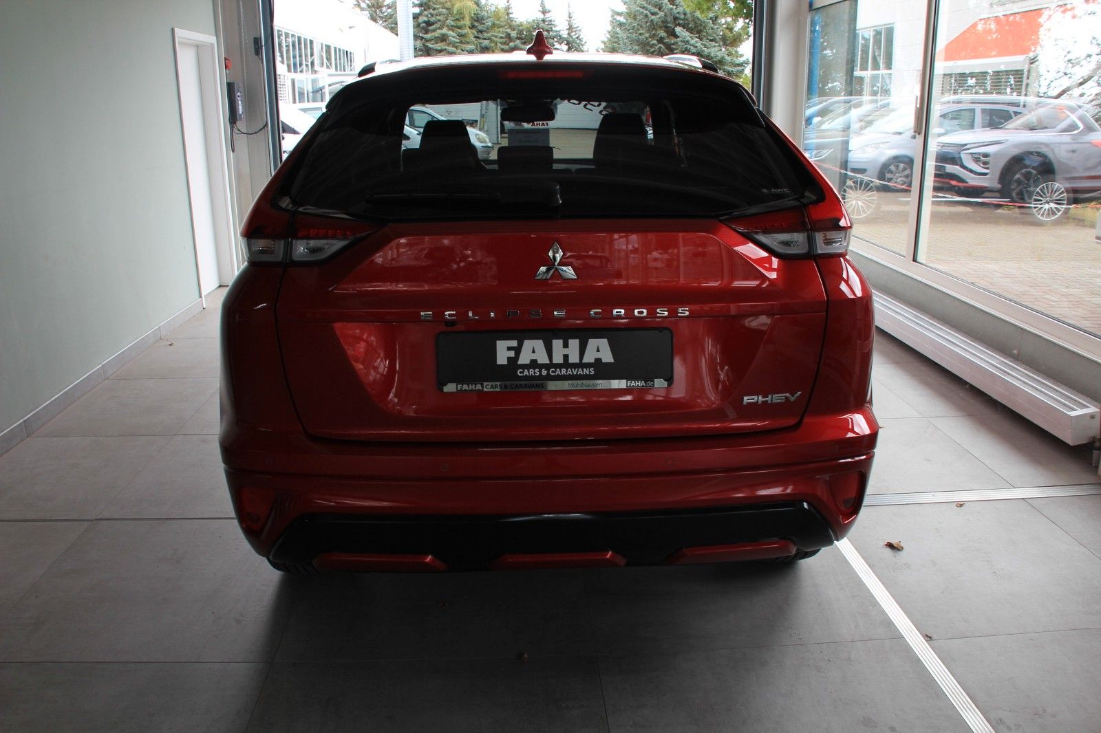 Fahrzeugabbildung Mitsubishi Eclipse Cross Select PHEV 4WD