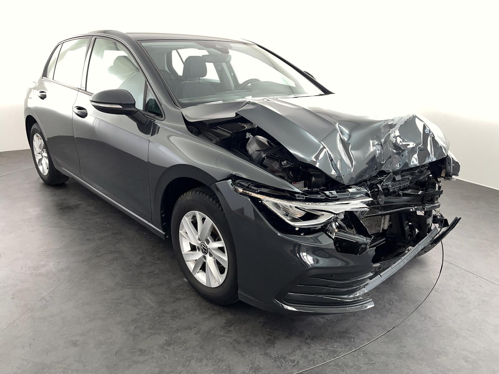 Volkswagen Golf VIII Life 1.0 TSI