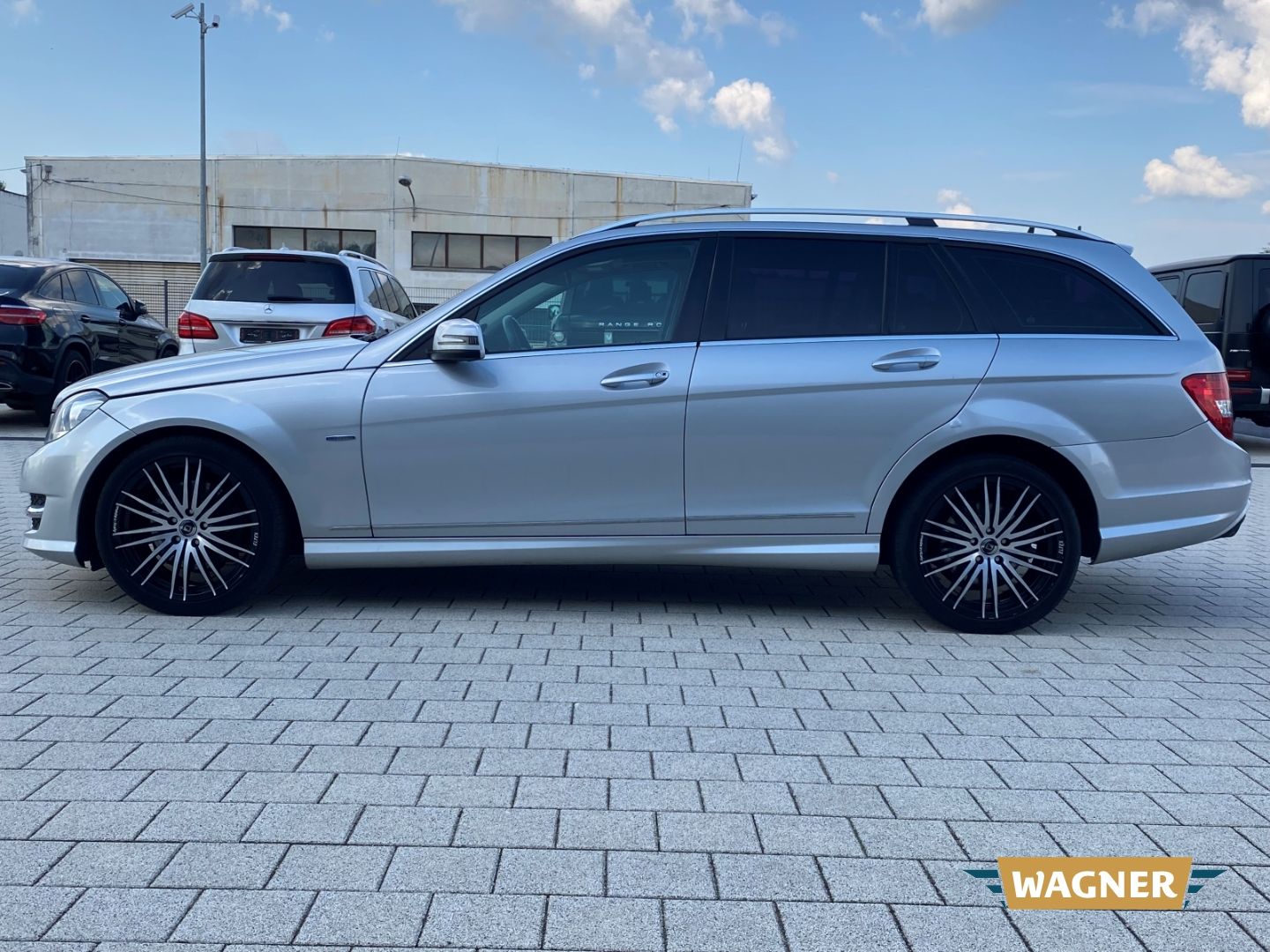 Fahrzeugabbildung Mercedes-Benz C 300 T - CDI 4Matic *Leder*Standheizung *Automa