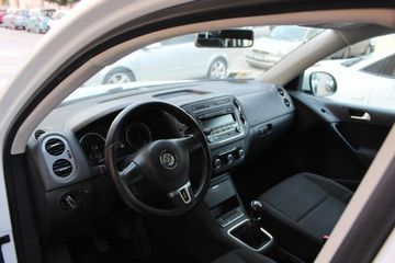 Volkswagen Tiguan - 7