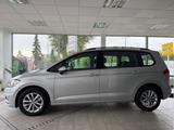 Volkswagen Touran 2.0 TDI Comfortline BMT ACC VIRTUAL MWST - Volkswagen: Comfortline