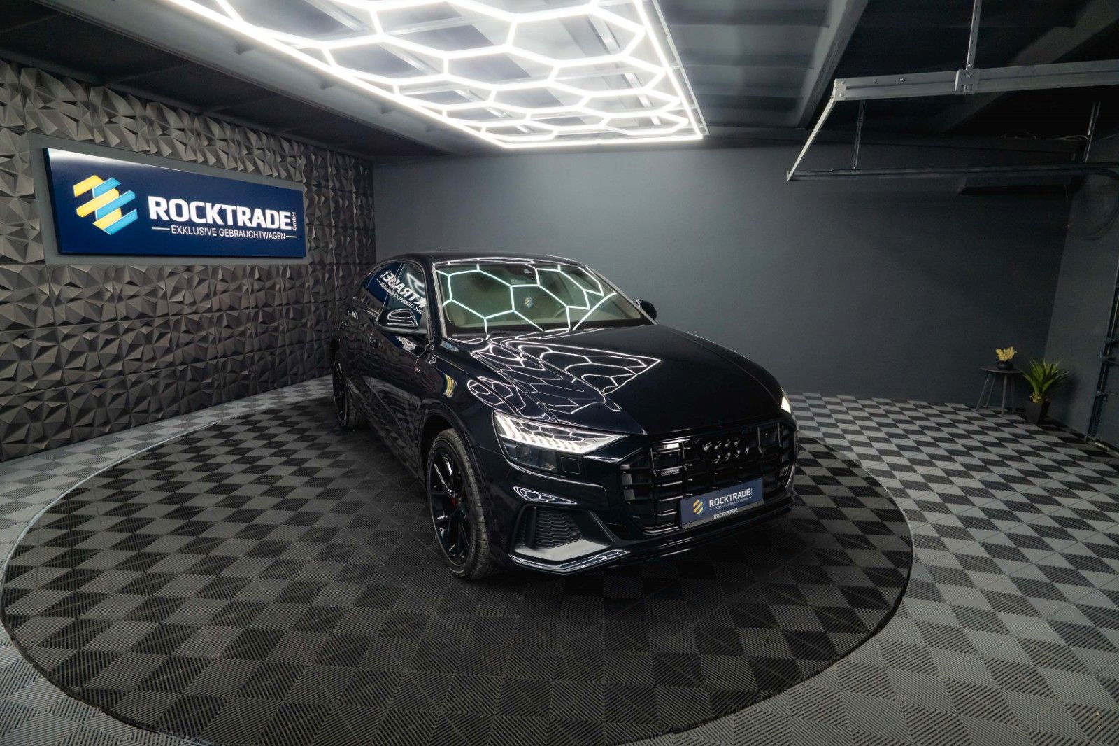 Fahrzeugabbildung Audi Q8 50 TDI quattro S-Line Black Design*ACC*22Zoll