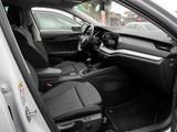Skoda Octavia Combi 1.0 TSI Clever NAVI PANORAMA - Skoda Octavia Clever mit Benzin-Antrieb