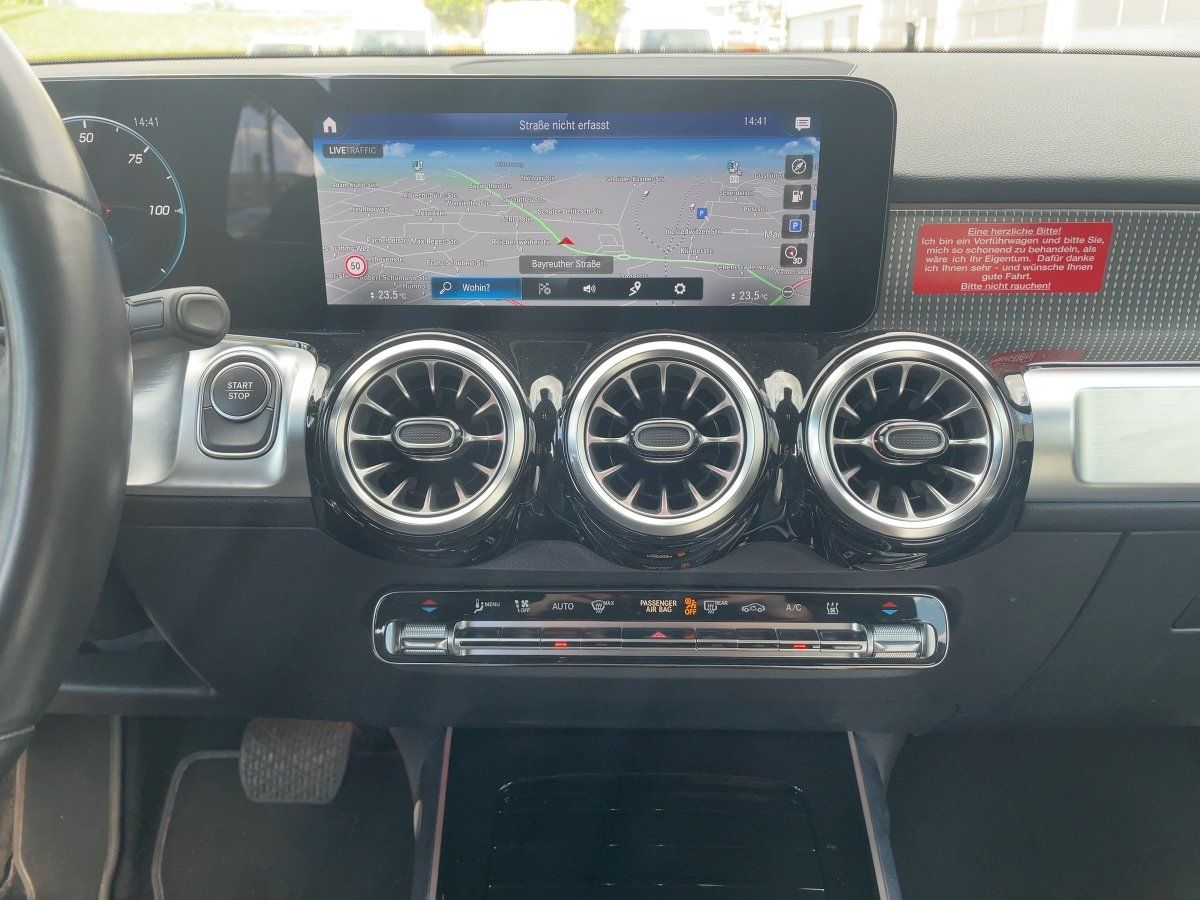 Fahrzeugabbildung Mercedes-Benz EQB 250 Progressive /Night/Totw/Navi/MBUX/PDC/LM