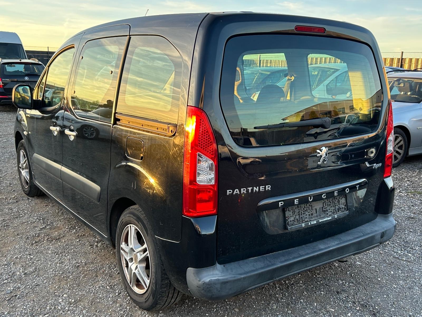 Peugeot Partner 2009 — engine 1.569 cm³, 90 HP (66kW)