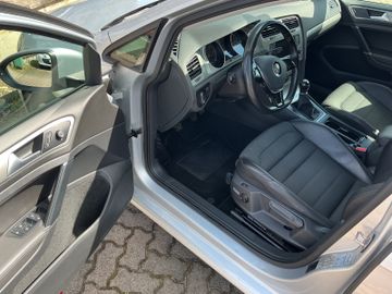 Volkswagen Golf - 7