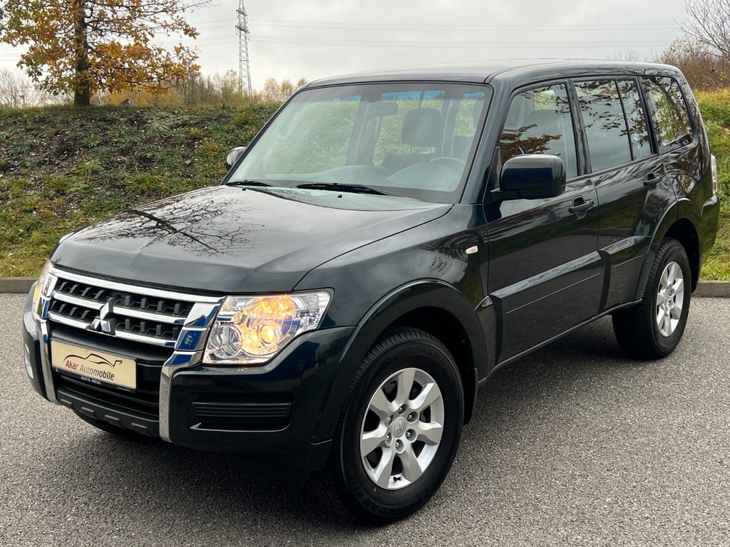Image of Mitsubishi Pajero