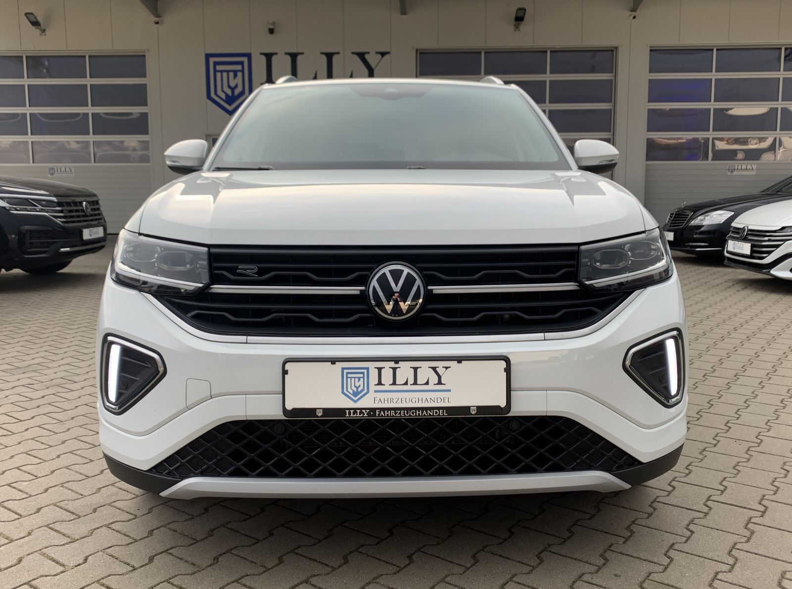 Fahrzeugabbildung Volkswagen T-Cross 1.5 TSI*R-Line*IQ.LIGHT*AHK*Cam*Digital*