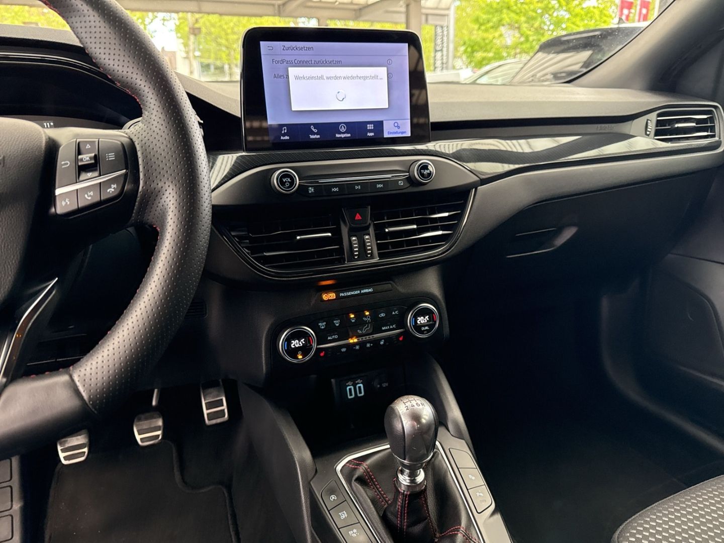Fahrzeugabbildung Ford Focus Turnier ST-Line PPS/Kam./TWA/Winterp./NAVI