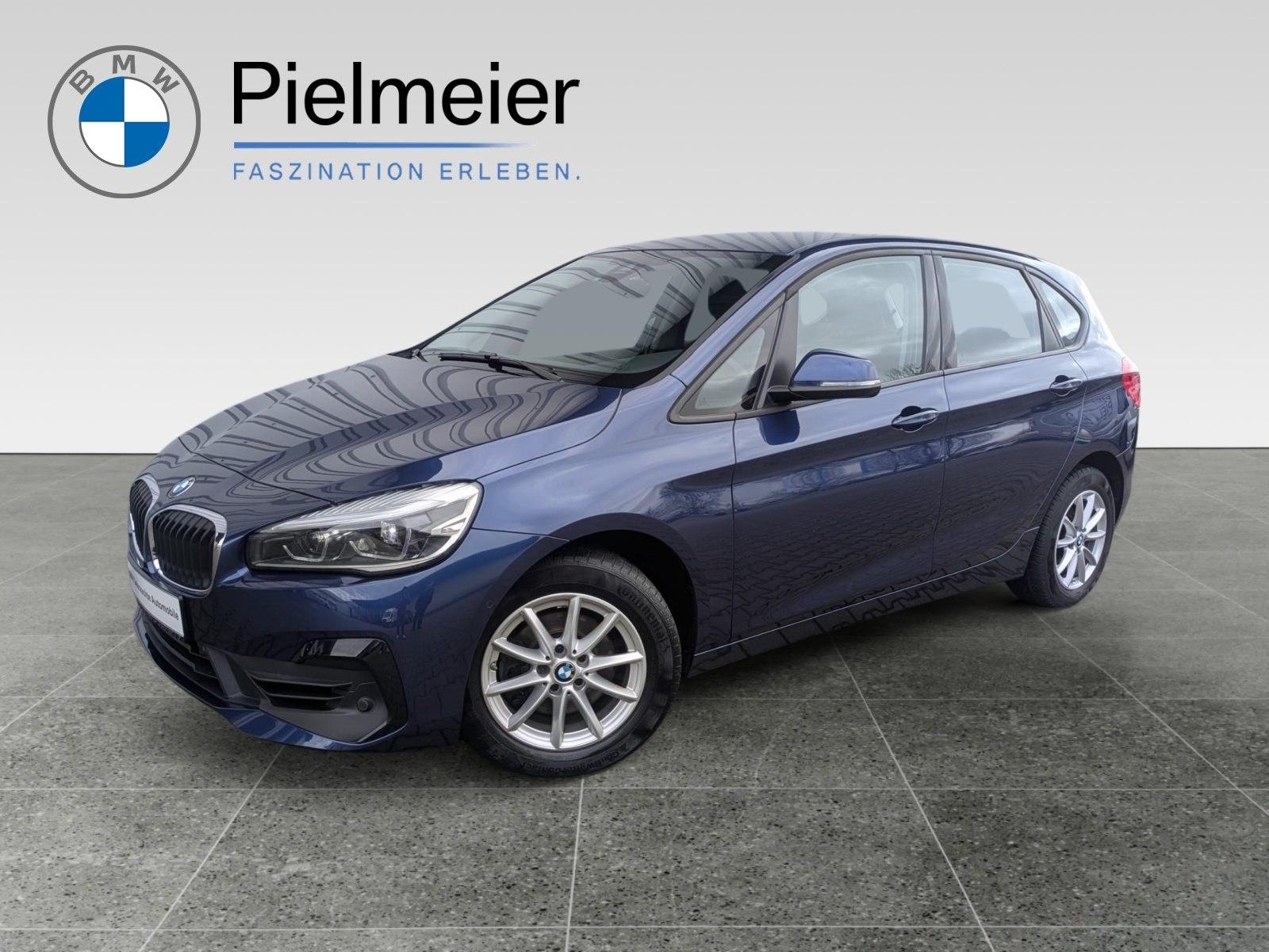 BMW 218i Active Tourer Navi RFK Tempomat LED