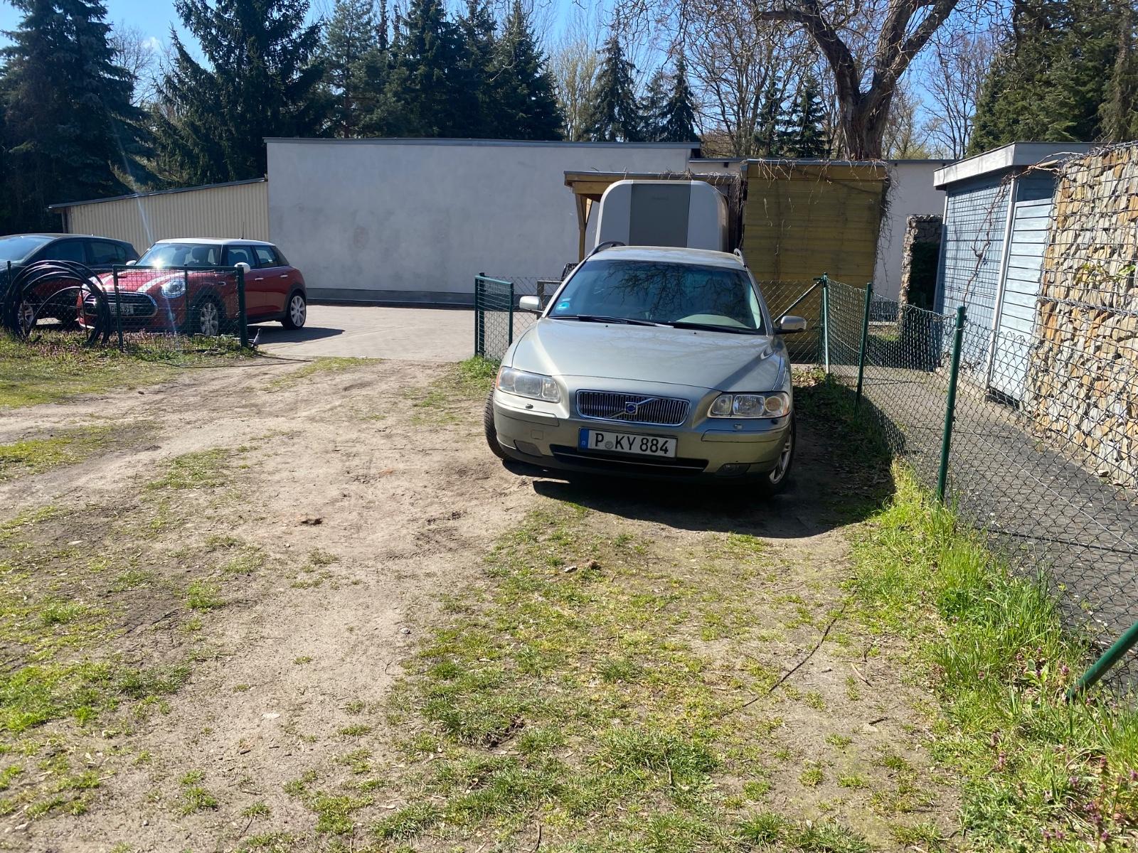 Volvo V70 2005 — вигляд ззаду