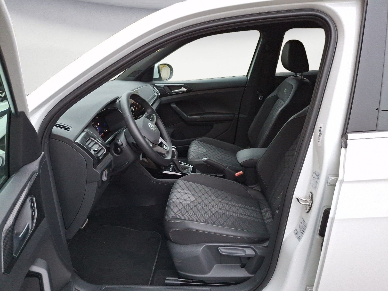 Volkswagen T-Cross - Bild 8