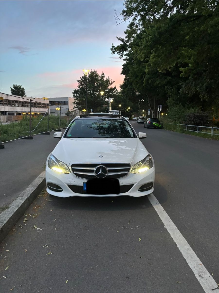 MERCEDES-BENZ E 220 BlueTEC BlueEFF. Edition Autom. Edition