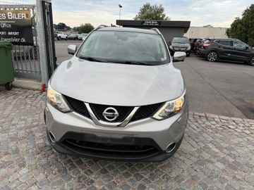 Nissan Qashqai - 1