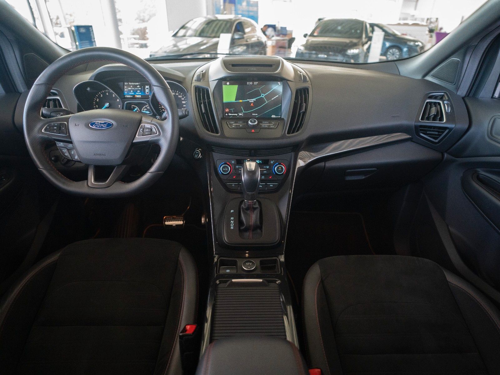 Fahrzeugabbildung Ford Kuga ST-Line AUTOM./ALLRAD/WINTER-P./NAVI