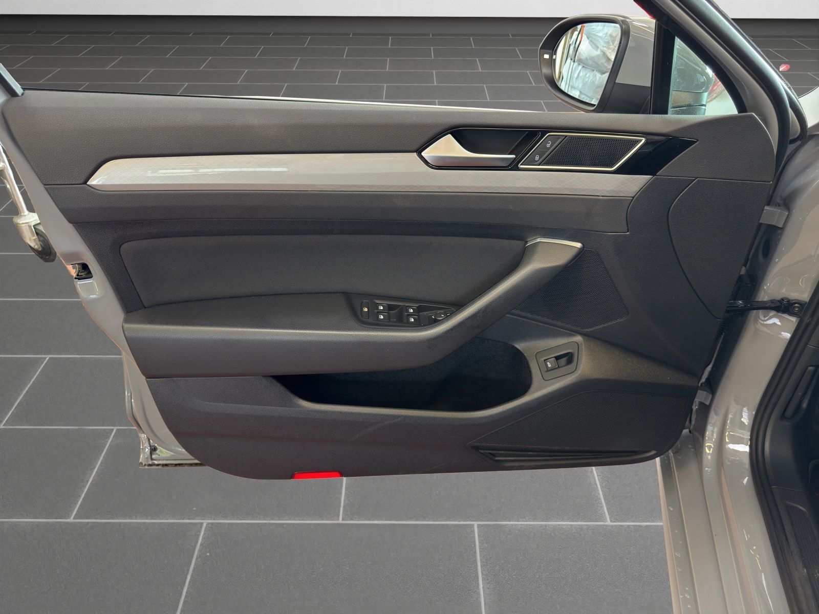 Volkswagen Passat Variant - Bild 14