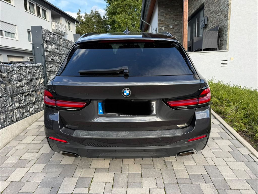 Image of BMW 530