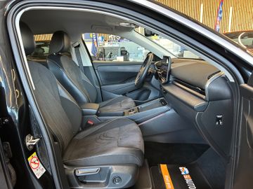 Volkswagen T-Roc *KEYLESS*MASSAGE*LENKRADHZ*ACC*CARPLAY*