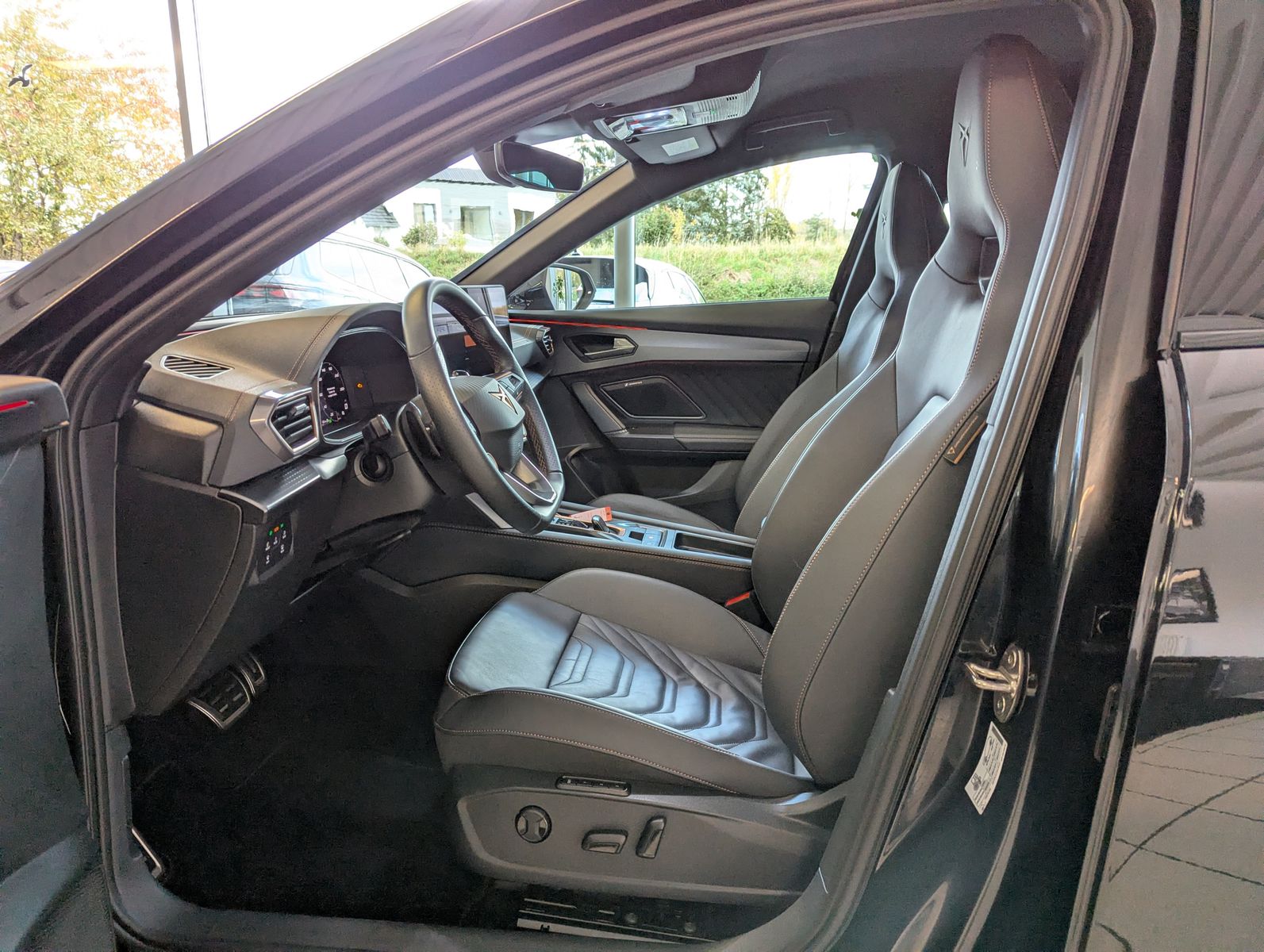 CUPRA Formentor 1.5 eTSI Leder Sennh DCC Kamera Matrix - Image 12