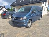 Volkswagen VW Multivan T6, 150 PS, Automatik, 2017 - Volkswagen LT aus 2017