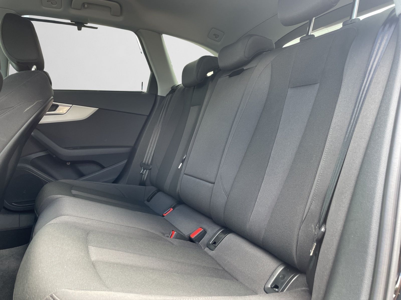 Audi A4 - Bild 13