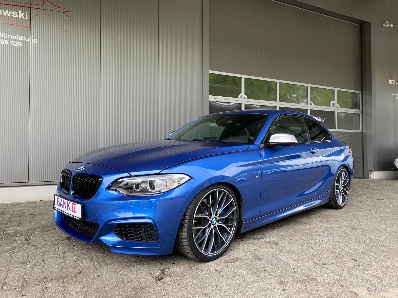 BMW M235i