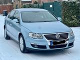 Volkswagen VW PASSAT HIGHLINE 1.6 BENZINER : - Volkswagen Passat aus 2005: Highline
