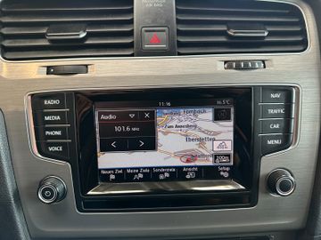 MYAUTOCENTER – Gebraucht- und Jahreswagen mit Werkstattservice in Pfaffenhofen Volkswagen Golf VII *TÜV0228*STHZ*KLIMA*NAV*PDC*BLTH*CD*