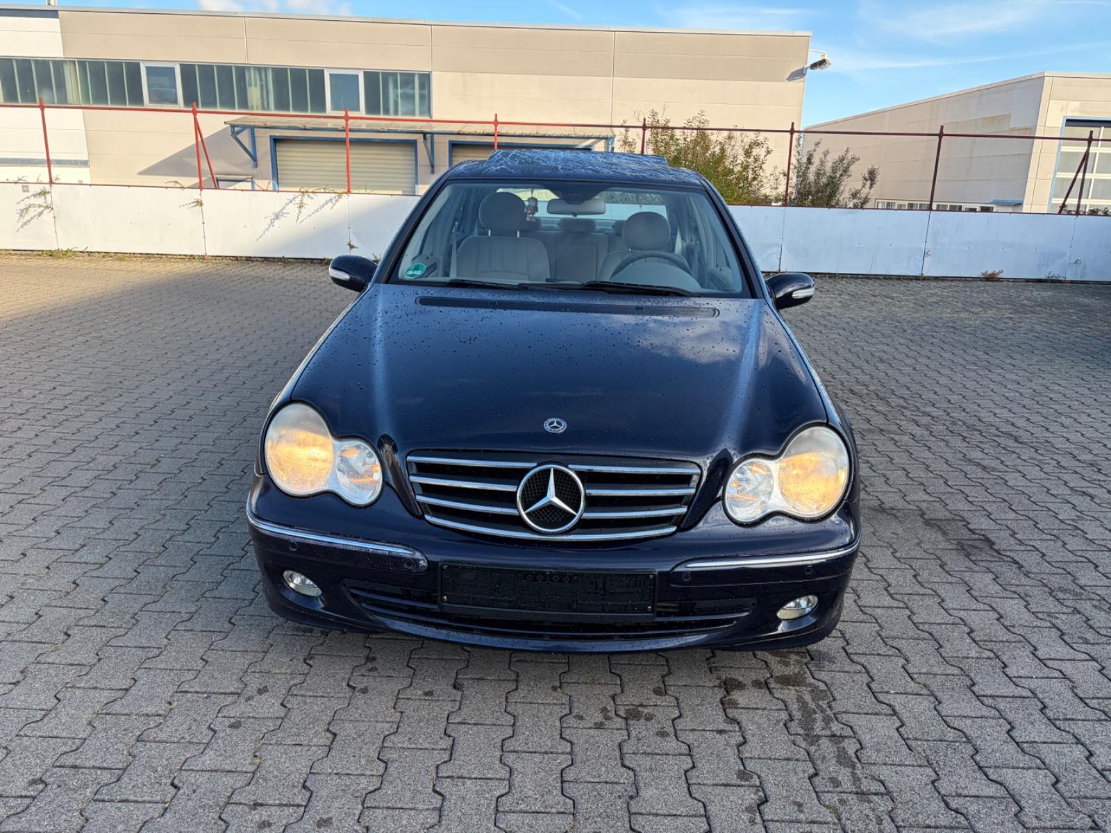 Mercedes-Benz C 220
