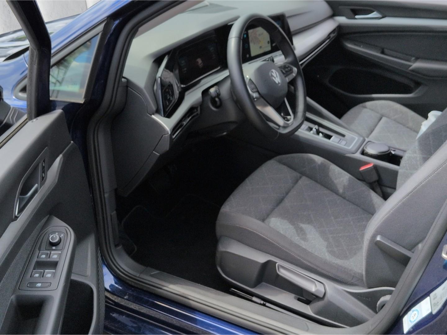 Volkswagen Golf VIII Life 2.0TDI*DSG ACC R-Kam Navi SHZ Alu, миниатюра 5