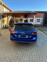 Volkswagen  Volkswagen Passat R-Line 1.5 TSI DSG EZ 01/24 - Volkswagen Passat: 2.5