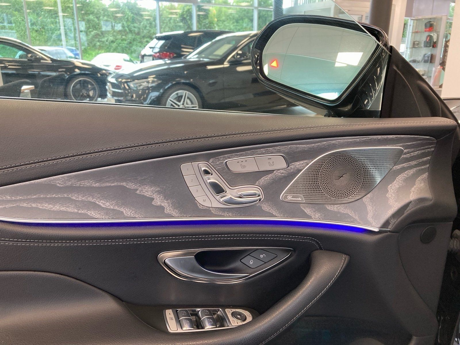 Fahrzeugabbildung Mercedes-Benz CLS 350 d 4M*Distronic*Schiebedach*Burmester*LED