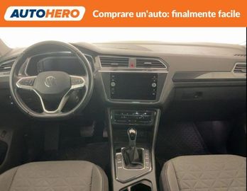 Volkswagen Tiguan - 8
