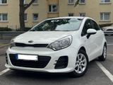 Kia Rio 1.1 CRDi TÜV 1. Hand Scheckheft - Kia Rio mit Diesel-Antrieb: 1.1