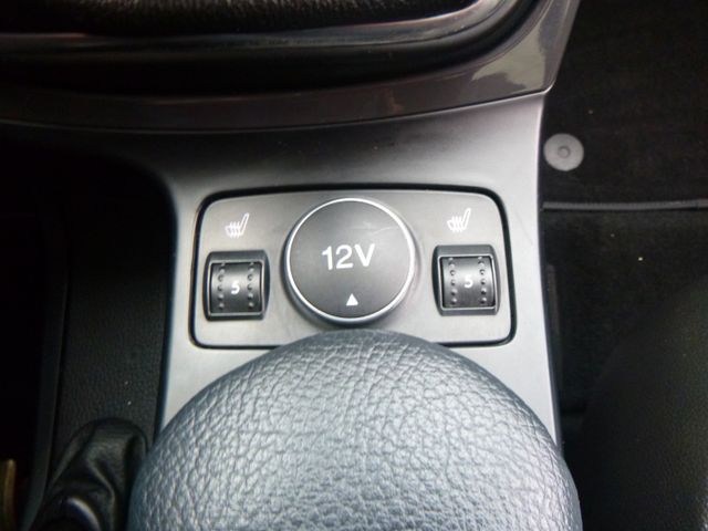 Fahrzeugabbildung Ford Kuga 2,0 TDCi Titanium >4x4/AHK/Sitzheiz/PDC<