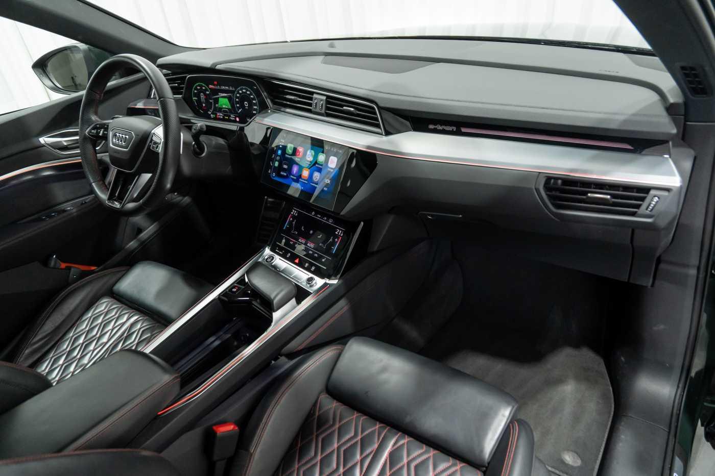Audi Q8 e-tron 55 Quattro Competition Goodwood Green 